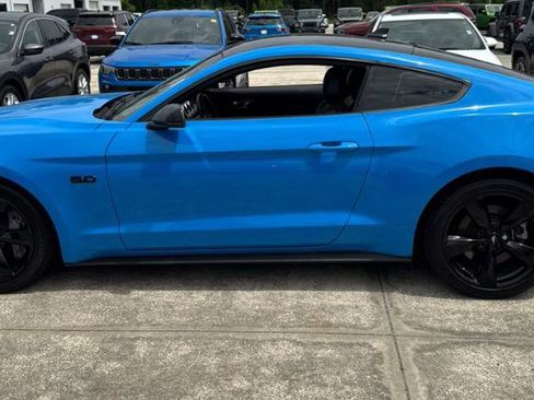 Used 2022 Ford Mustang GT Premium w/ Equipment Group 401A RWD image 9