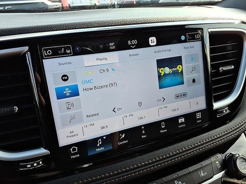 Used 2026 Chrysler Pacifica Pinnacle FWD image 29
