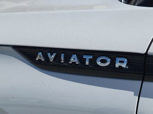 New 2026 Lincoln Aviator AWD image 11