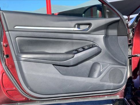 Used 2023 Nissan Altima 2.5 SV image 22