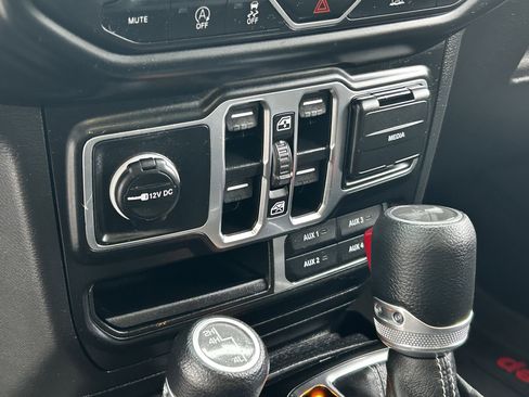 Certified 2023 Jeep Wrangler Sahara w/ LED Lighting Group image 21