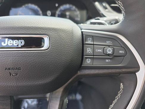 New 2026 Jeep Grand Cherokee L Limited RWD image 20