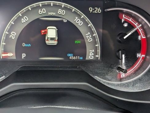 Used 2024 Toyota RAV4 Adventure image 13