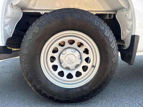 Used 2025 Chevrolet Silverado 1500 W/T w/ WT Value Package AWD/4WD image 55