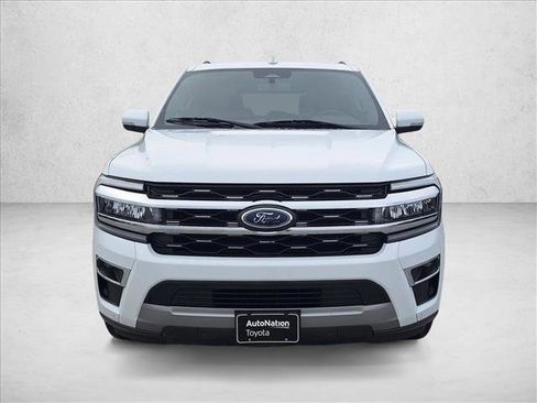 Used 2023 Ford Expedition Max Limited image 2