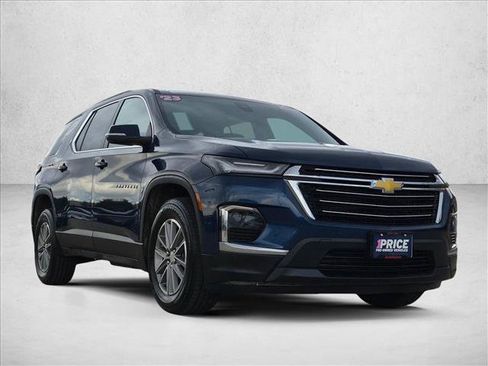 Used 2023 Chevrolet Traverse LT w/ LPO, Floor Liner Package AWD/4WD image 3