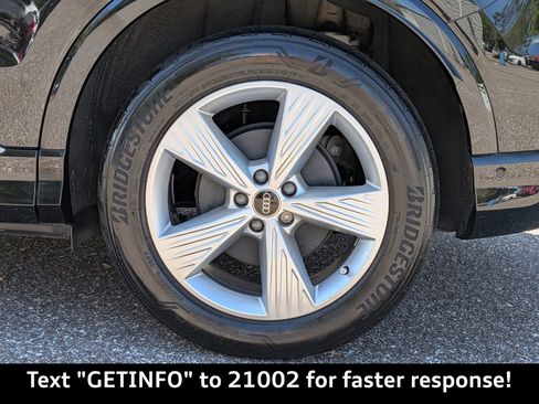 Used 2023 Audi Q4 e-tron Prestige image 13