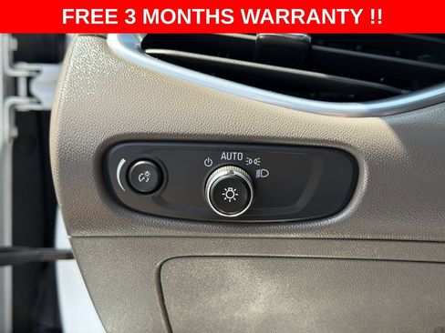Used 2021 Chevrolet Malibu LT FWD image 39