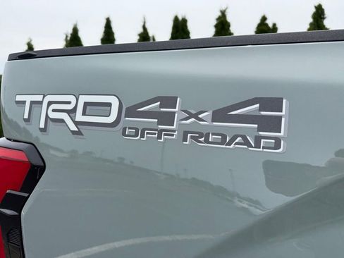 New 2026 Toyota Tundra SR5 AWD/4WD image 10