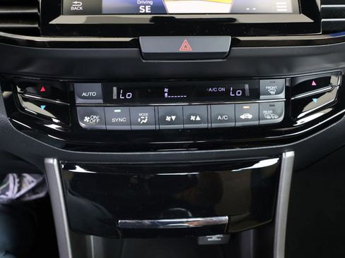 Used 2016 Honda Accord Touring image 48