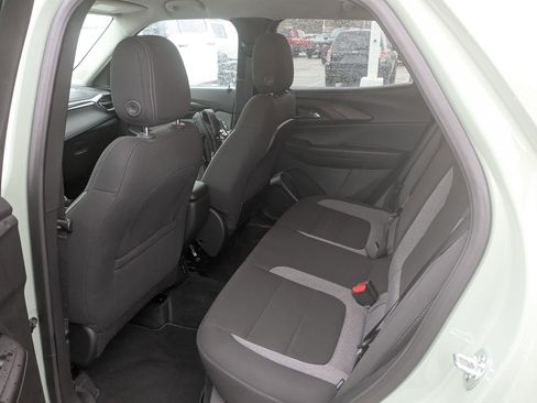 Used 2025 Chevrolet TrailBlazer LT w/ Convenience Package image 29