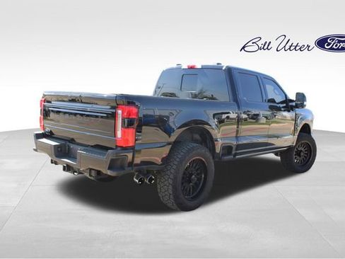 Used 2025 Ford F250 Platinum w/ FX4 Off-Road Package image 5