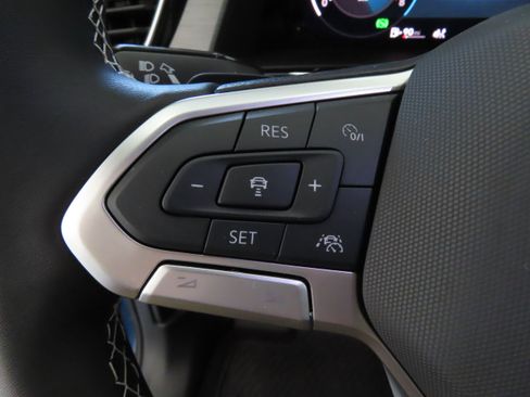 New 2025 Volkswagen Atlas Cross Sport SE image 14