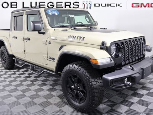 Used 2022 Jeep Gladiator Sport AWD/4WD image 1