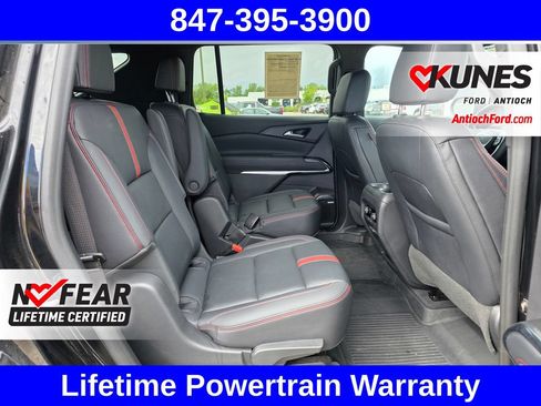Used 2024 Chevrolet Traverse RS AWD/4WD image 39