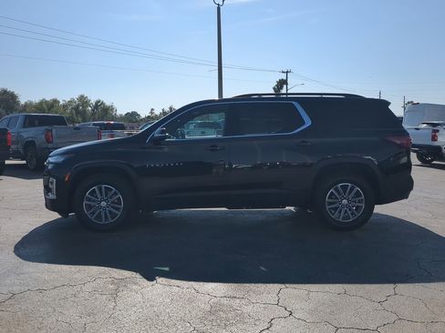 Used 2023 Chevrolet Traverse LT image 7