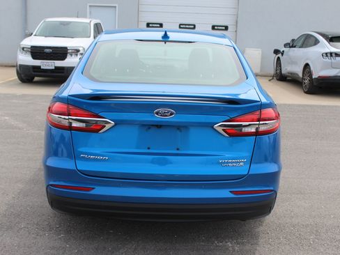 Used 2019 Ford Fusion Titanium FWD image 5