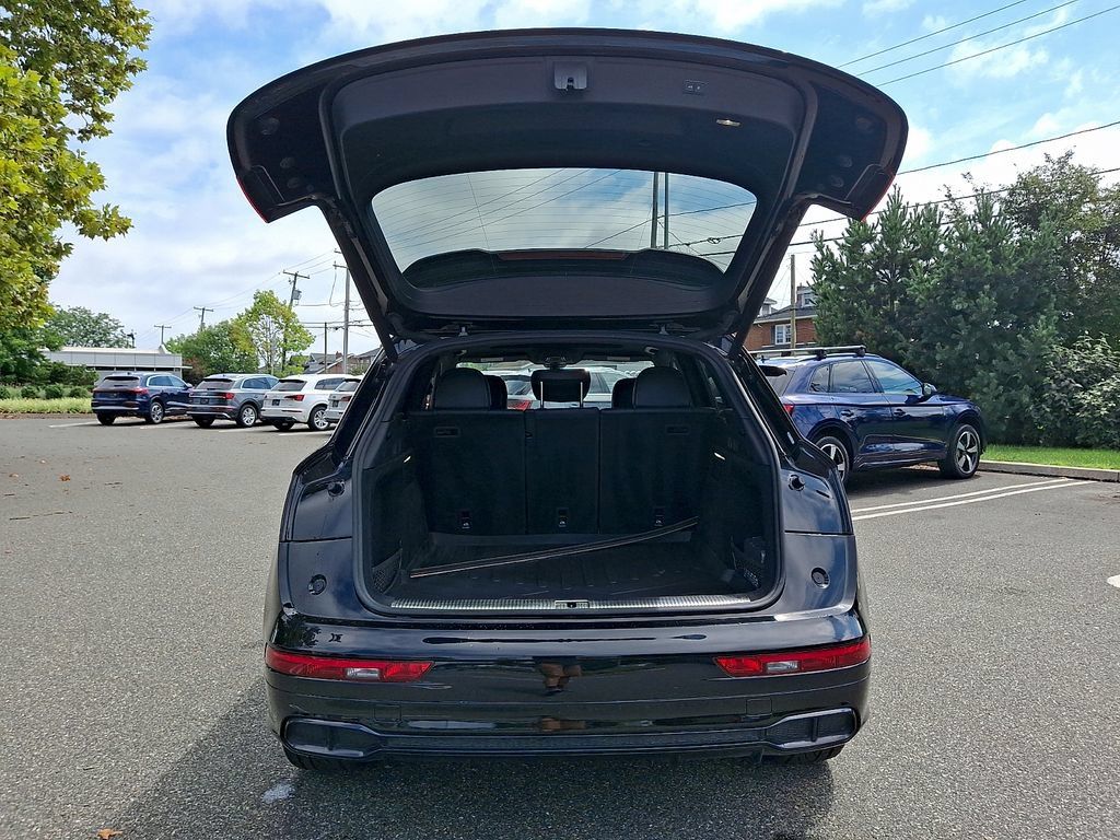 Used 2019 Audi SQ5 Premium Plus AWD/4WD image 27