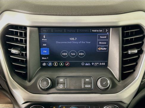 Used 2020 GMC Acadia SLT w/ LPO, Floor Liner Package FWD image 21