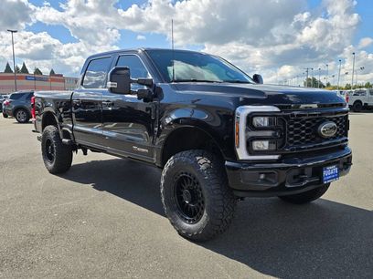 New 2026 Ford F250 Lariat w/ Black Appearance Package