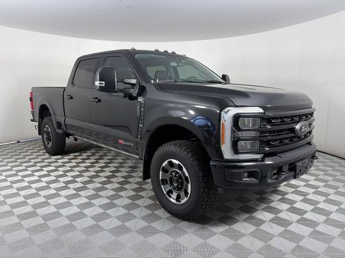 Used 2023 Ford F250 Lariat w/ Lariat Ultimate Package AWD/4WD image 1