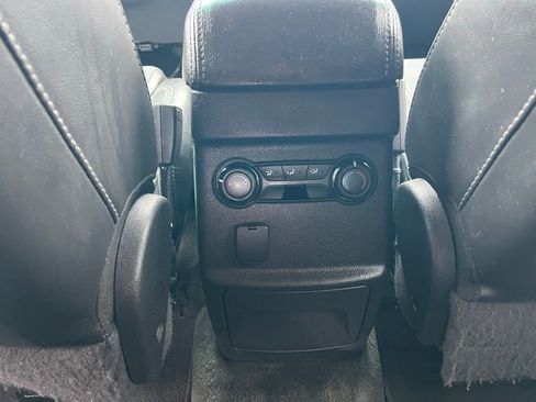 Used 2015 Ford Explorer XLT w/ Equipment Group 202A image 21