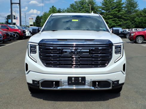 Used 2024 GMC Sierra 1500 Denali Ultimate AWD/4WD image 9