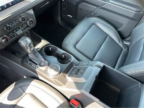 New 2025 Ford Bronco Outer Banks image 34