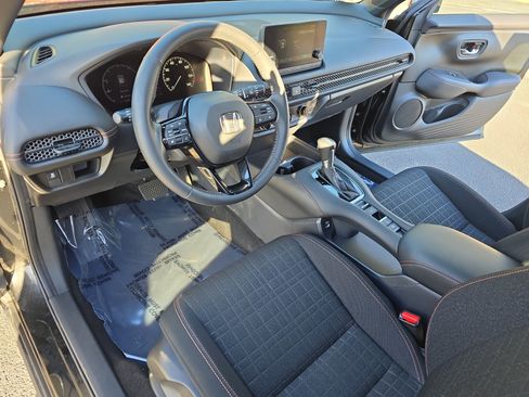 Used 2023 Honda HR-V Sport image 15