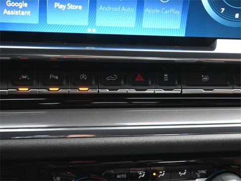 Used 2024 Chevrolet Silverado 1500 High Country image 19