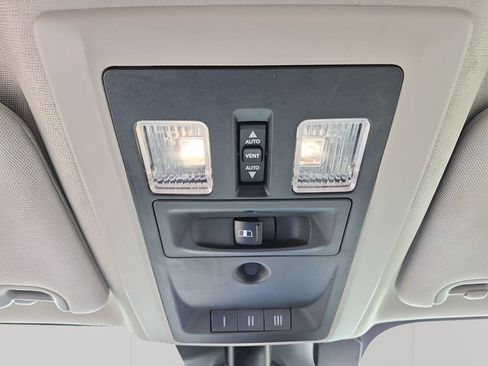 Used 2017 RAM 1500 Laramie w/ Convenience Group image 38