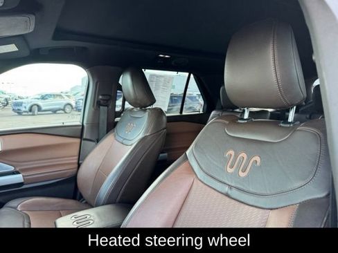 Used 2021 Ford Explorer King Ranch w/ Premium Technology Package AWD/4WD image 13