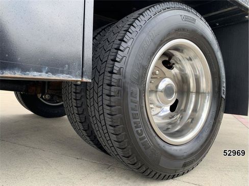 Used 2024 Ford F350 XL w/ XL Chrome Package RWD image 18