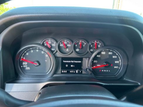 Certified 2025 Chevrolet Silverado 1500 Custom RWD image 18