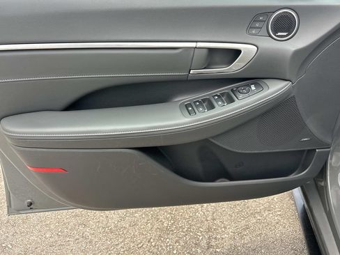 Used 2020 Hyundai Sonata Limited w/ Cargo Package FWD image 17