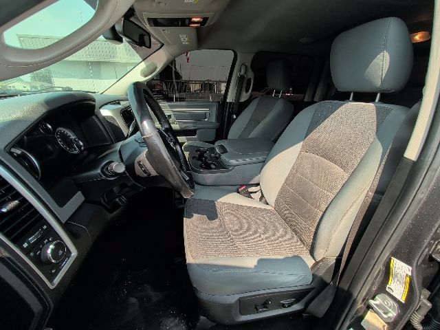Used 2018 RAM 2500 Big Horn RWD image 17