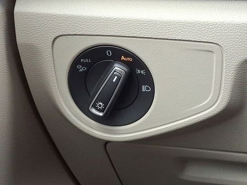 Used 2022 Volkswagen Atlas SEL image 24