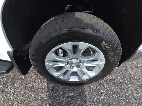 New 2026 Chevrolet Silverado 1500 LTZ w/ Z71 Off-Road Package image 11