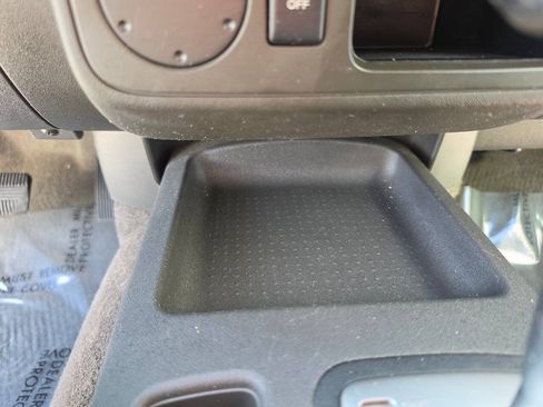 Used 2015 Nissan Xterra X RWD image 37