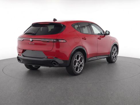 Used 2024 Alfa Romeo Tonale Veloce w/ Active Assist Package AWD/4WD image 8