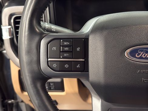 Used 2024 Ford F350 Lariat w/ Sport Appearance Package image 16