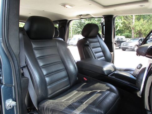 Used 2005 HUMMER H2 w/ Preferred Equipment Group AWD/4WD image 27