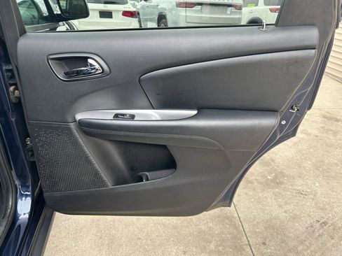 Used 2017 Dodge Journey SE image 15