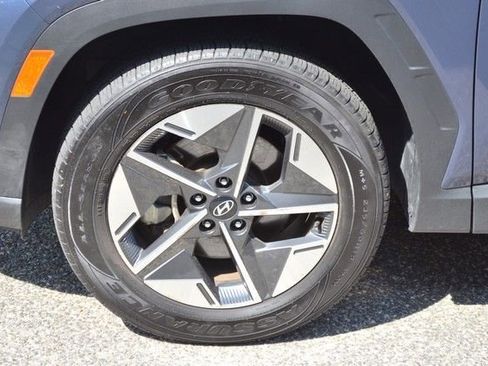 Used 2025 Hyundai Tucson SEL AWD/4WD image 13