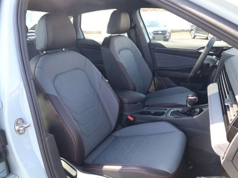 New 2026 Volkswagen Jetta GLI Autobahn FWD image 22