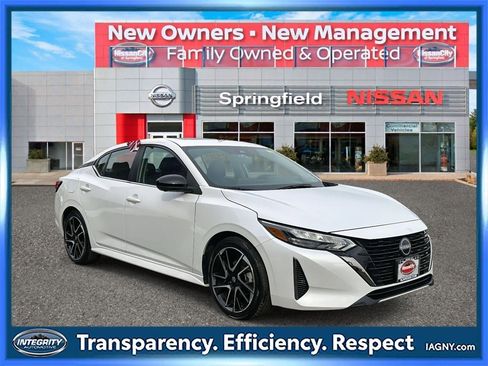 Certified 2024 Nissan Sentra SR w/ SR Premium Package image 1