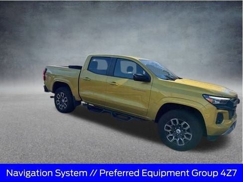 Used 2023 Chevrolet Colorado Z71 w/ Z71 Convenience Package 2 image 4