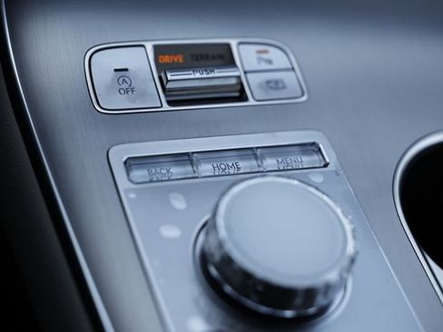 New 2026 Genesis GV70 2.5T Advanced image 41