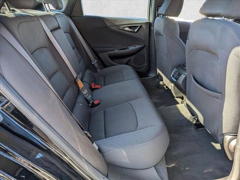 Used 2023 Chevrolet Malibu LT image 21
