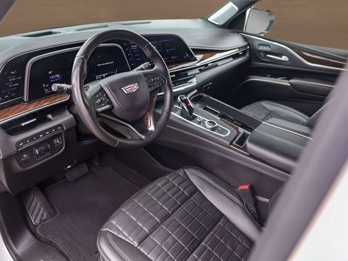 Used 2022 Cadillac Escalade Sport Platinum w/ LPO, ONYX Package AWD/4WD image 11